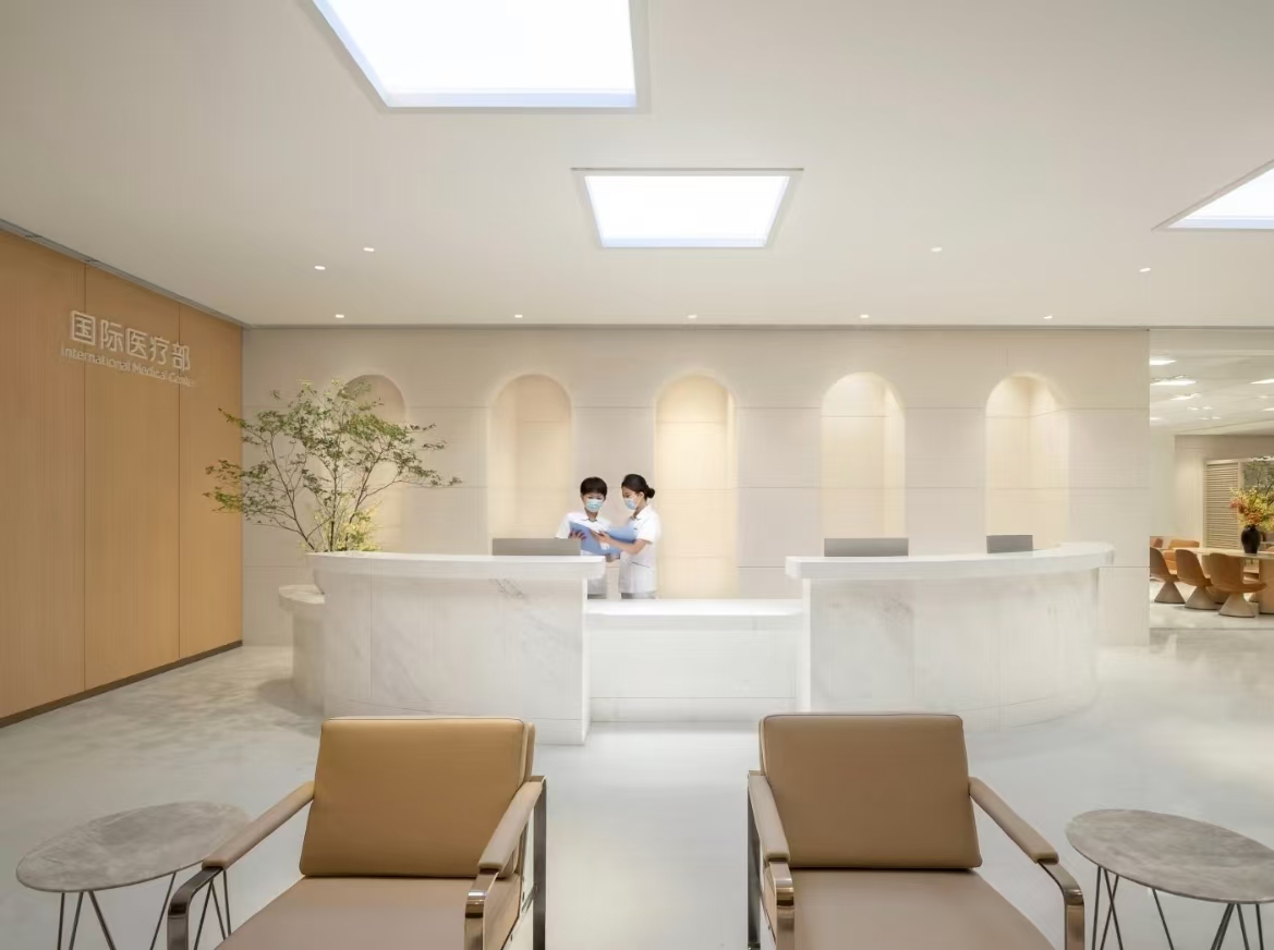 Zhobai Crafts Global-Class Healing Space for Shenzhen Qianhai Taikang Hospital’s International Medical Department