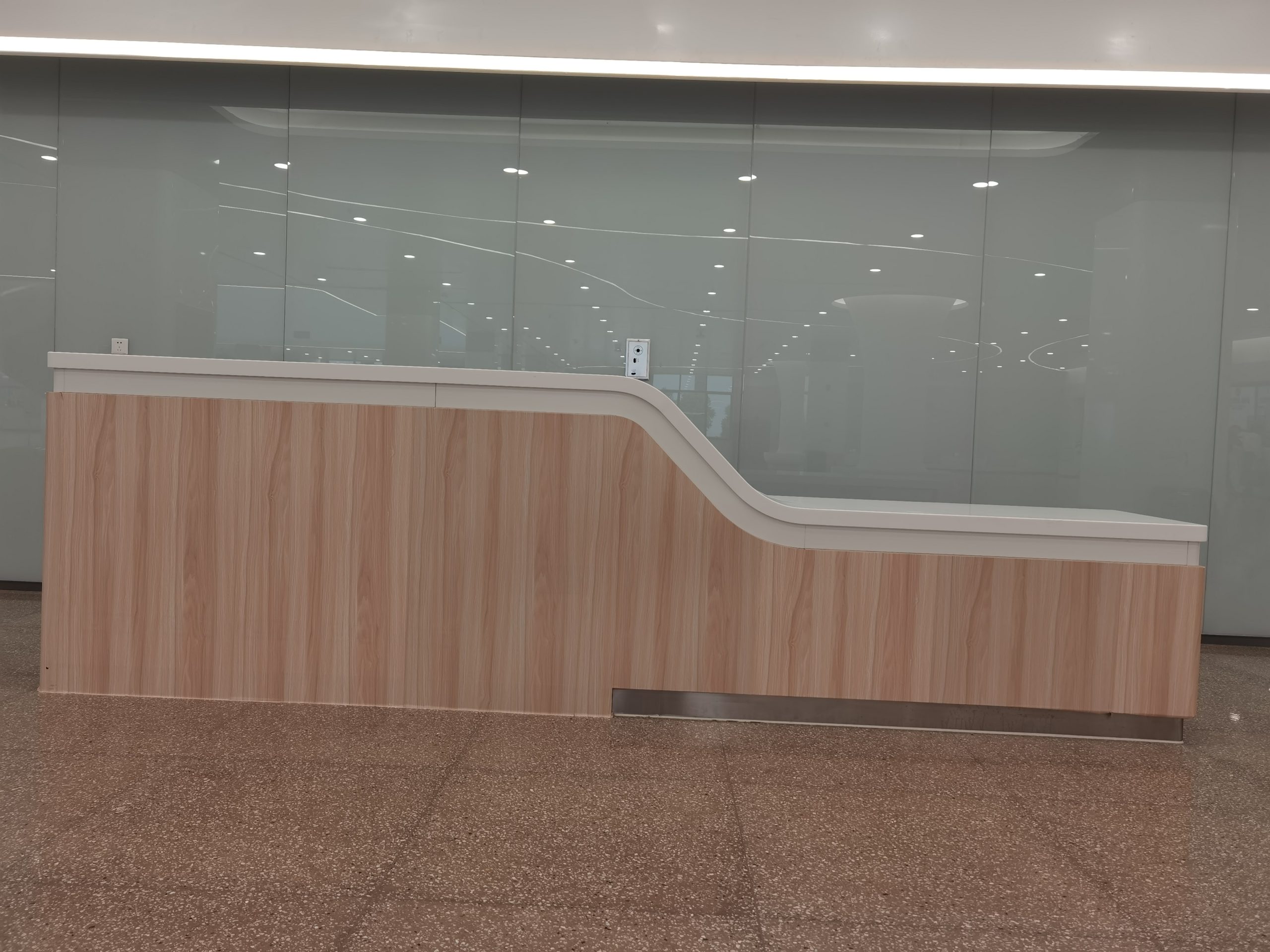 Leshan High-Tech Zone Hospital — Nursing Station Fit-Out