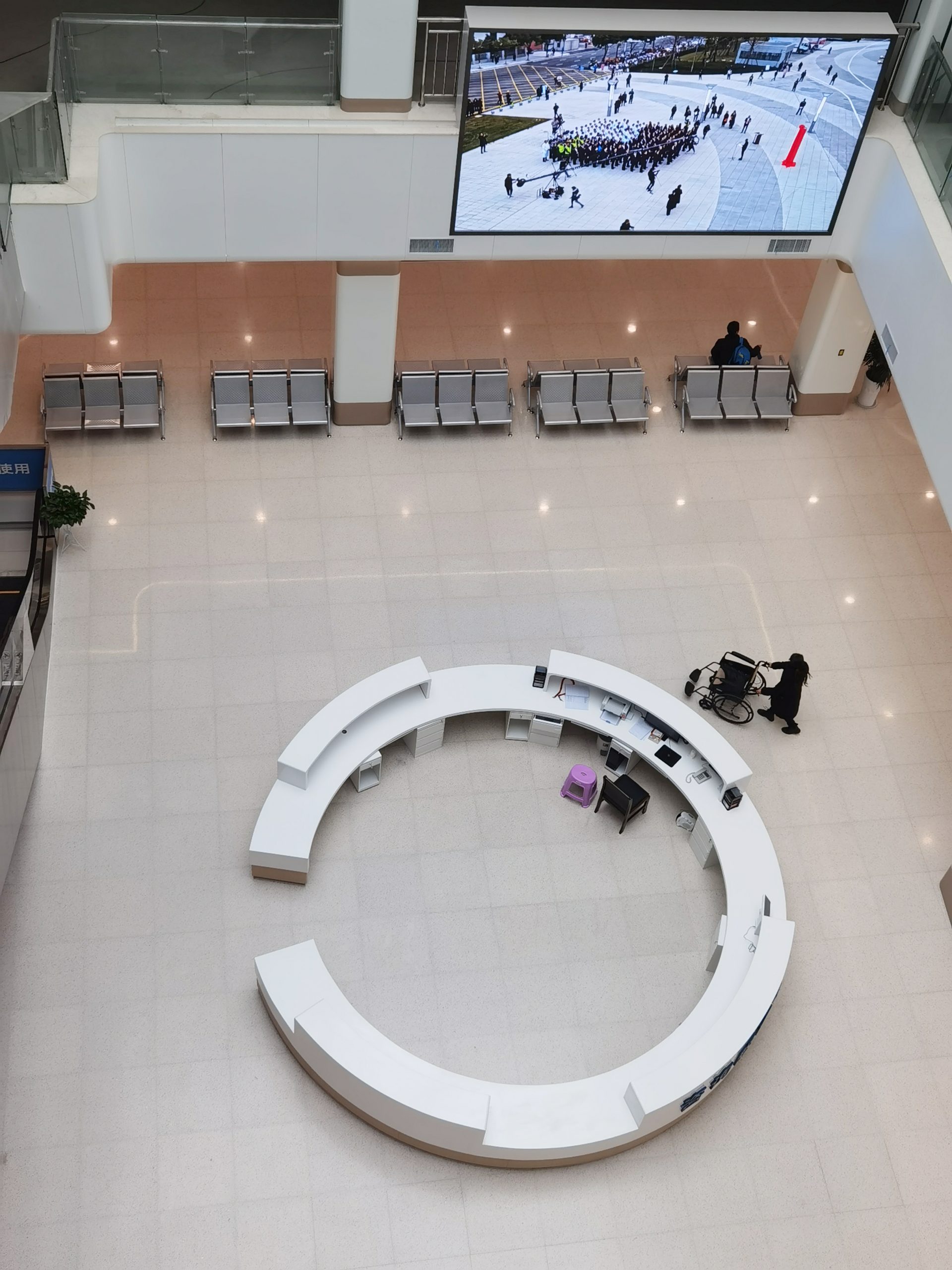 Leshan High-Tech Zone Hospital — Nursing Station Fit-Out