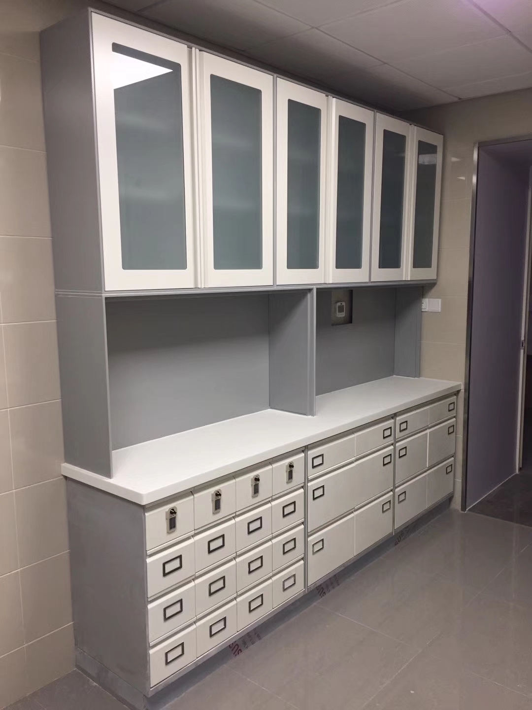 Jiangsu Provincial People's Hospital — Comprehensive Furniture Fit-Out