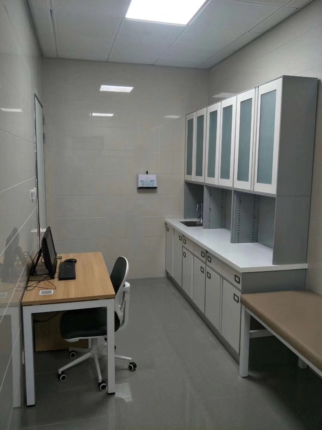 Jiangsu Provincial People's Hospital — Comprehensive Furniture Fit-Out