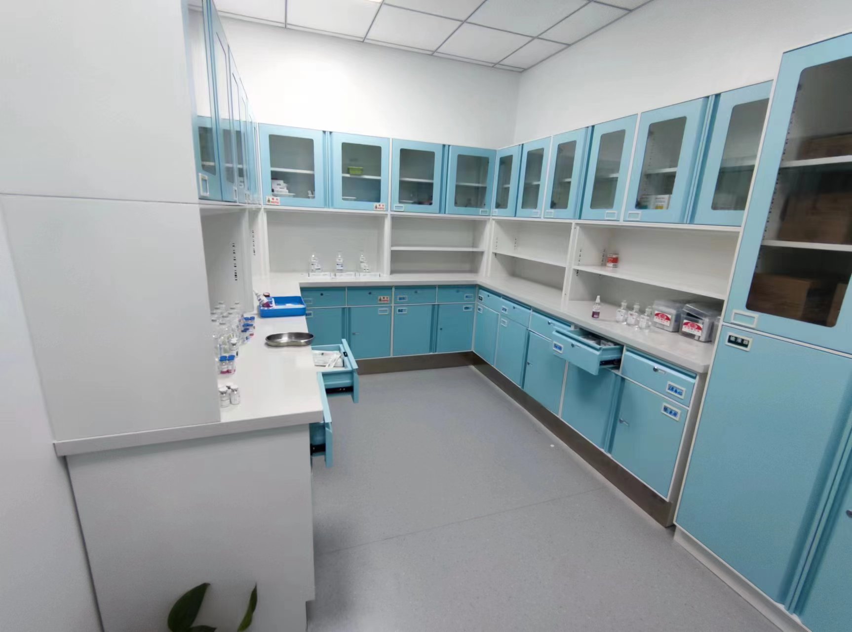 Gaoxian People's Hospital — Medical Furniture Fit-Out