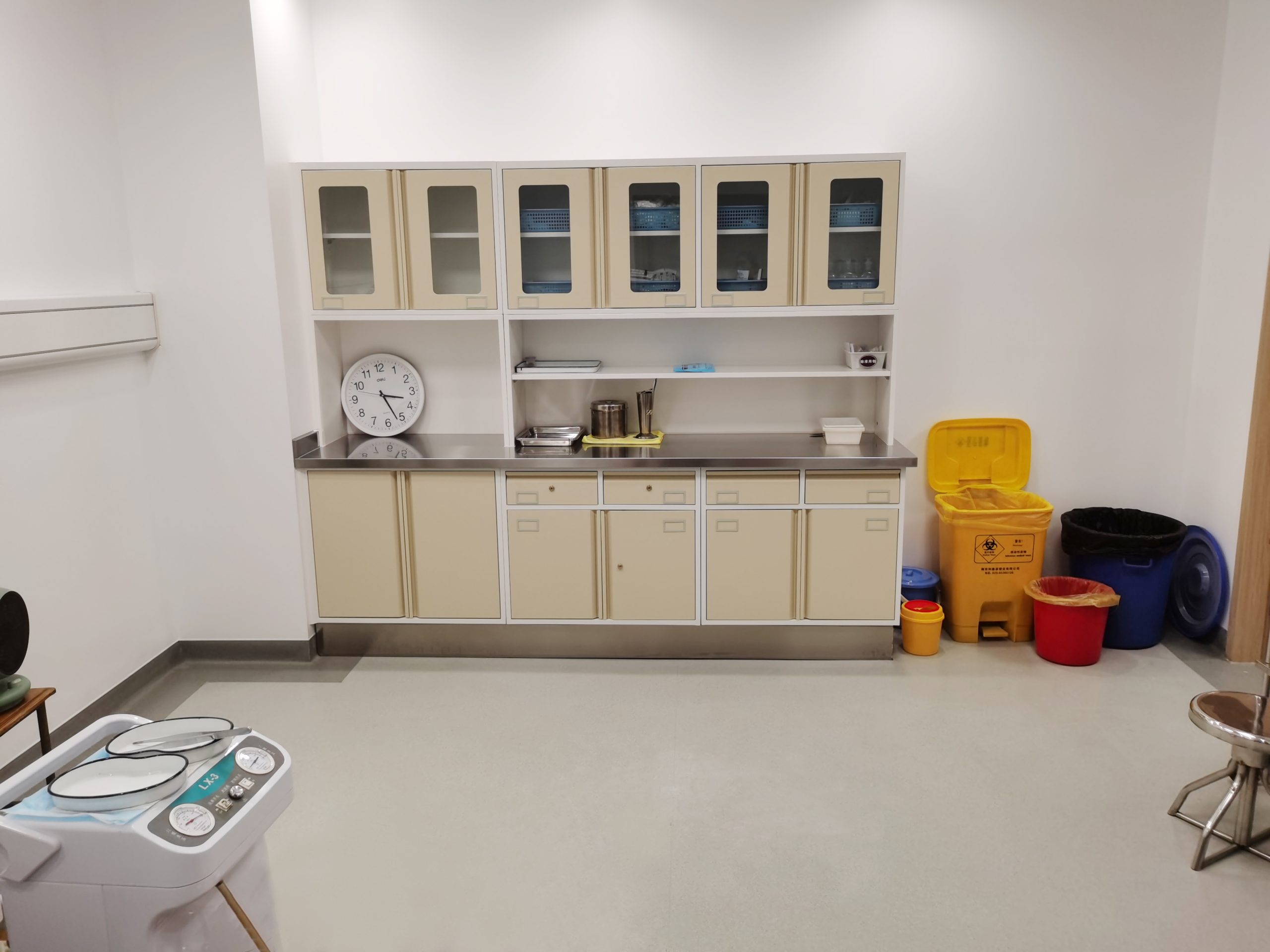 Nantong First People's Hospital — Integrated Medical Furniture Project