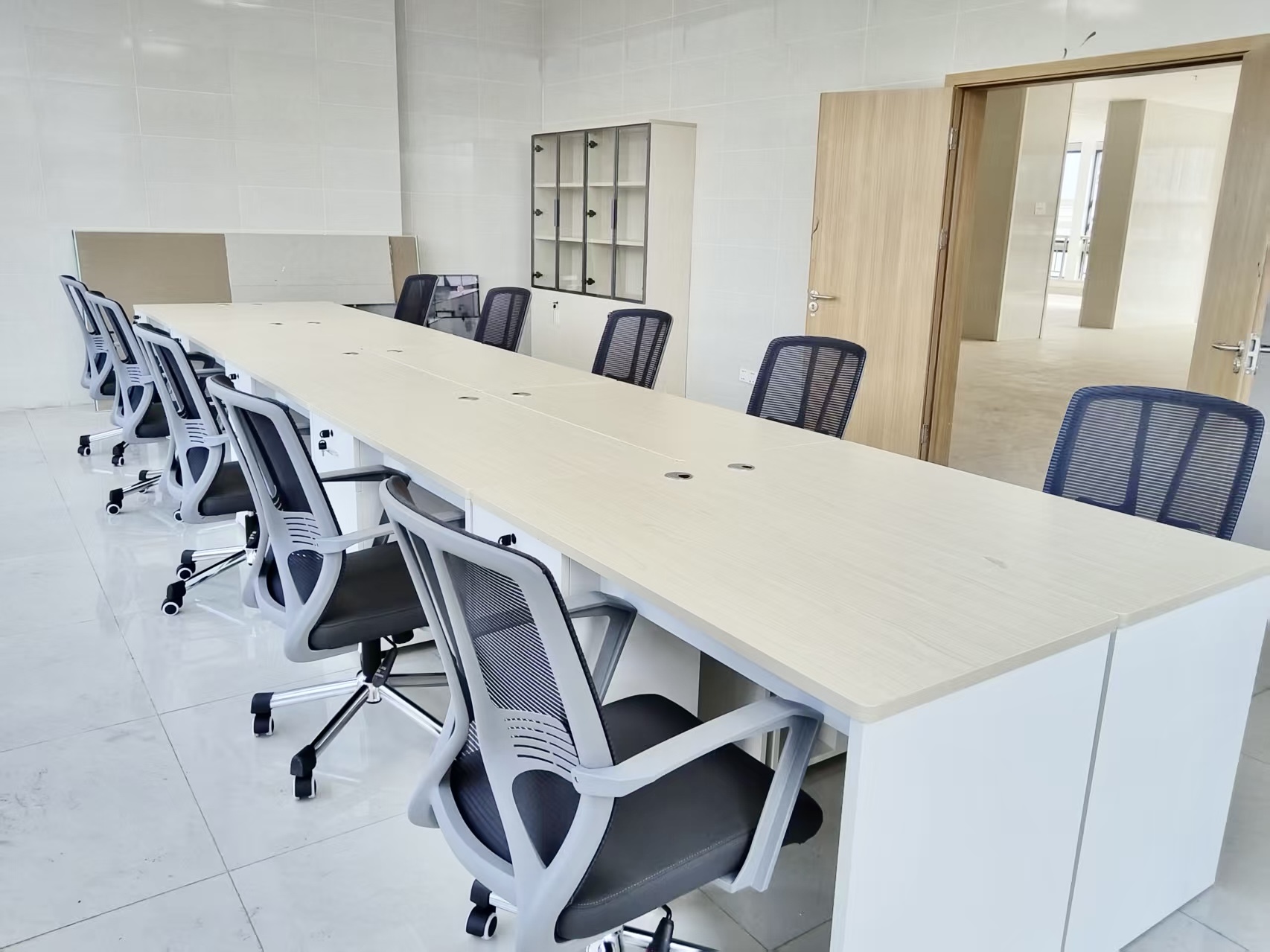 Dechang Traditional Chinese Medicine Hospital — Medical Furniture Fit-Out