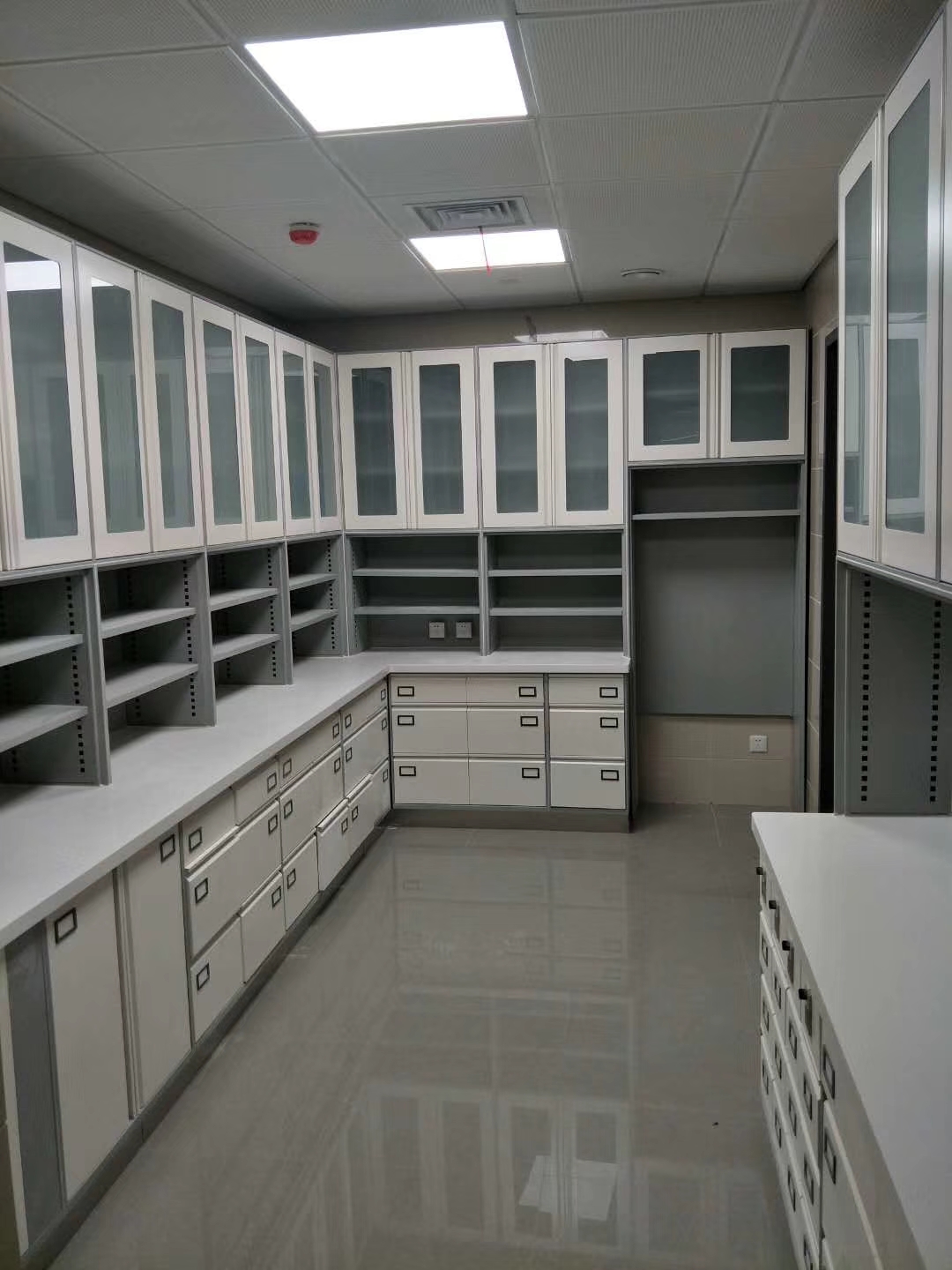 Jiangsu Provincial People's Hospital — Comprehensive Furniture Fit-Out