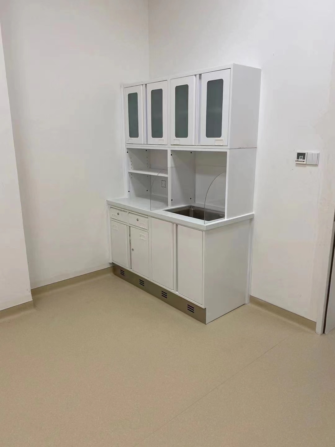 Lüliang Central Hospital — Comprehensive Medical Furniture Fit-Out