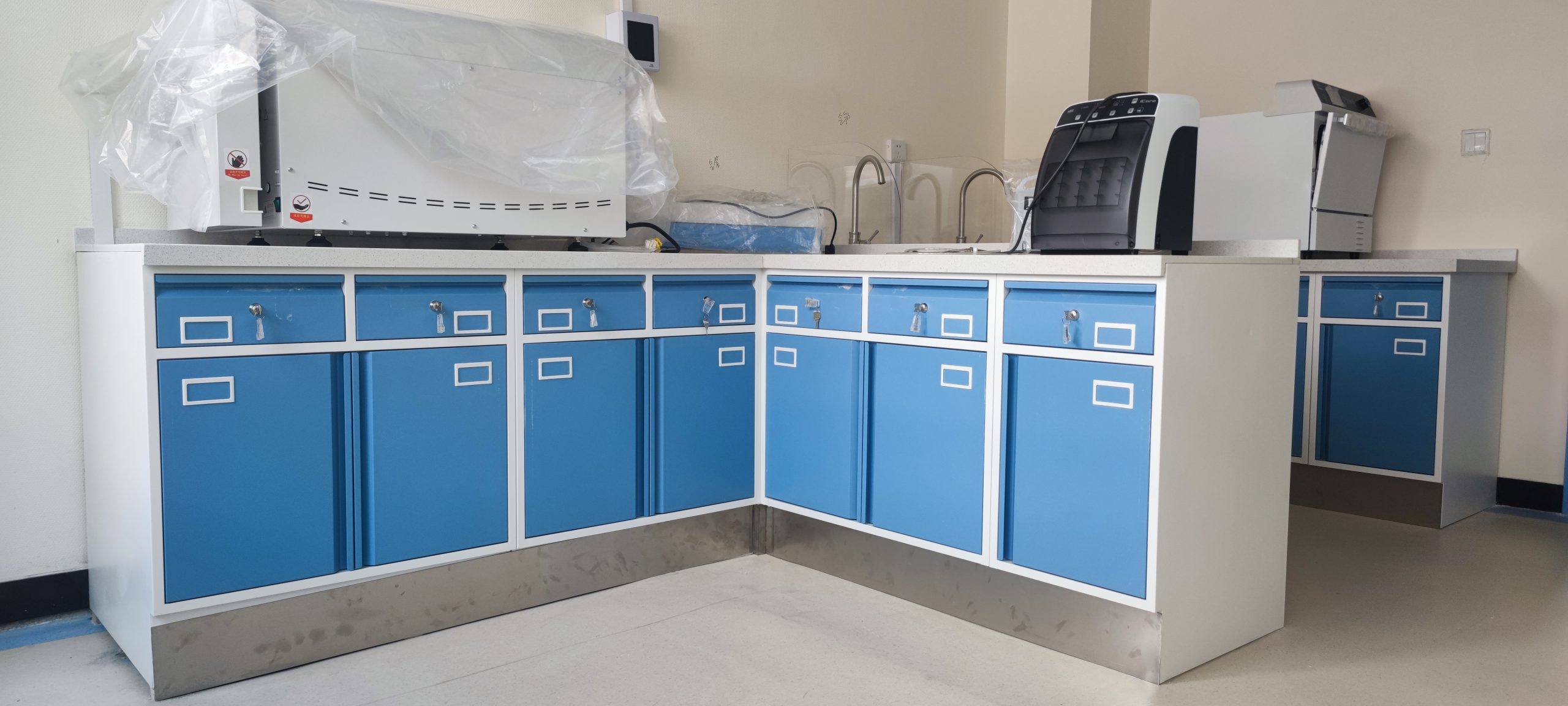 Wuhan Aerospace City Hospital — Integrated Medical Furniture Project