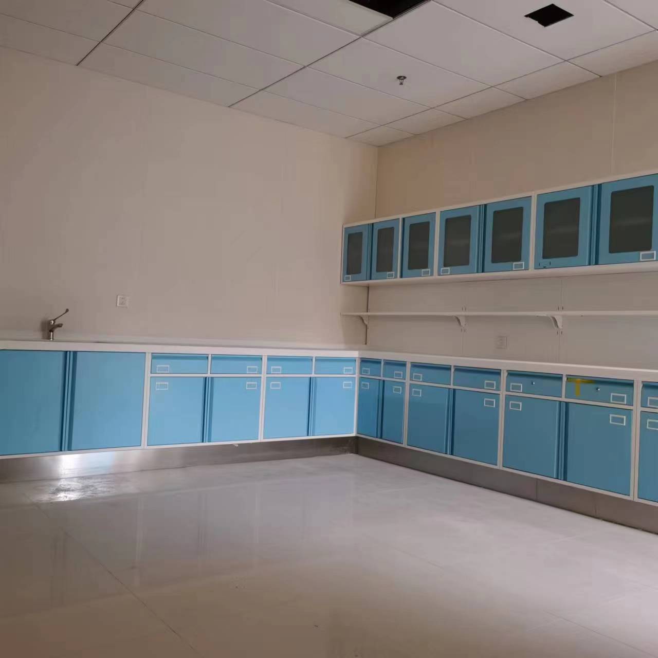Anqing Municipal Hospital — Medical Furniture Fit-Out