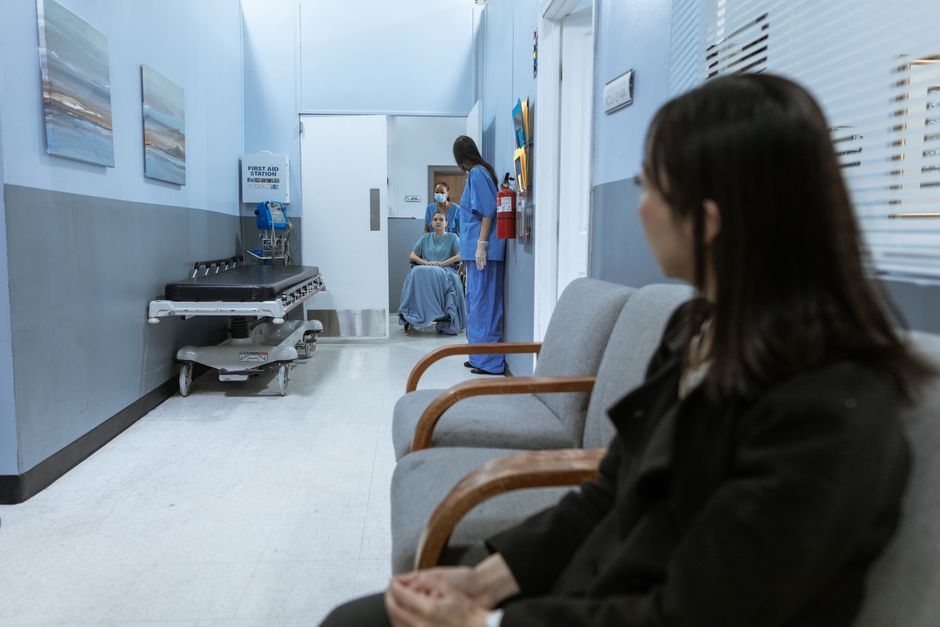 Acoustic privacy screens in a sensory-conscious hospital waiting area